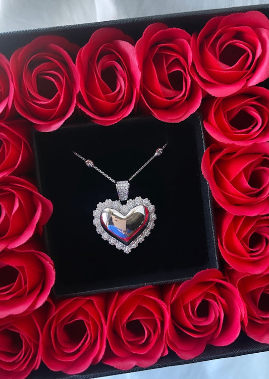 Amore Necklace