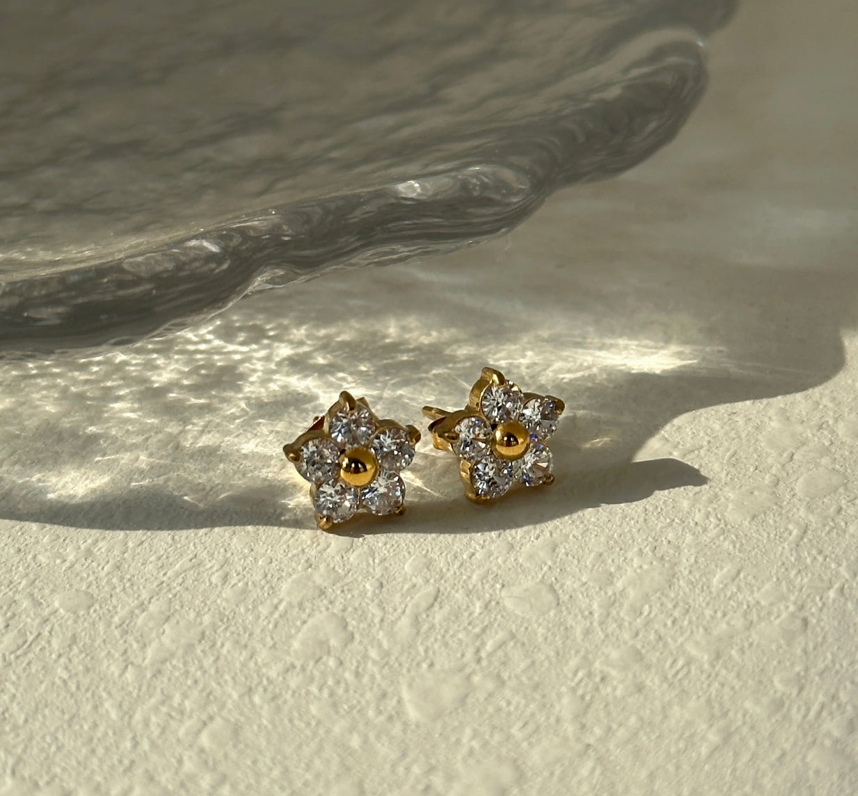 Flower studs