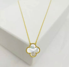 Load image into Gallery viewer, Single Clove Necklace &amp; Earrings
