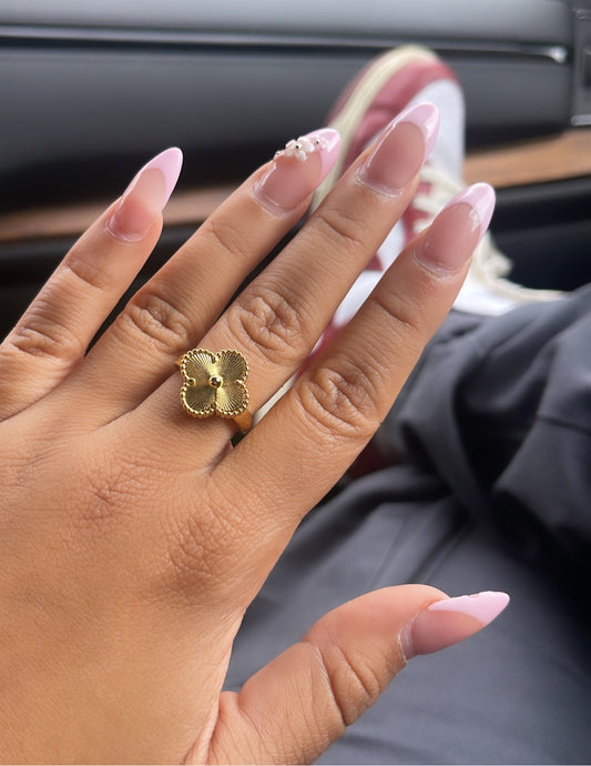 Clove Ring