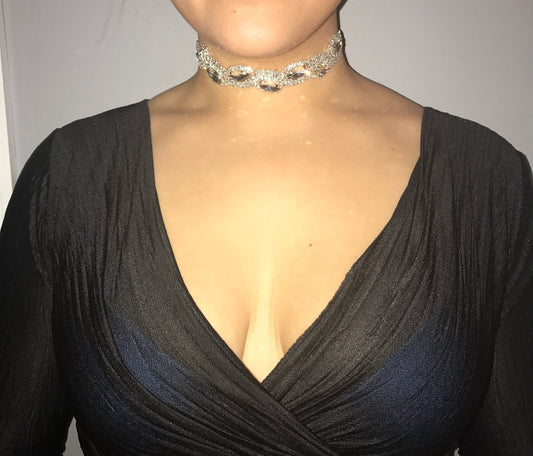 Babe Choker
