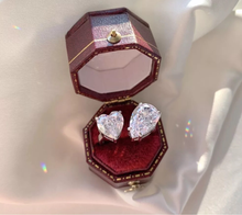 Load image into Gallery viewer, Heart Oval Ring
