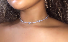 Load image into Gallery viewer, Dainty Butterly Choker

