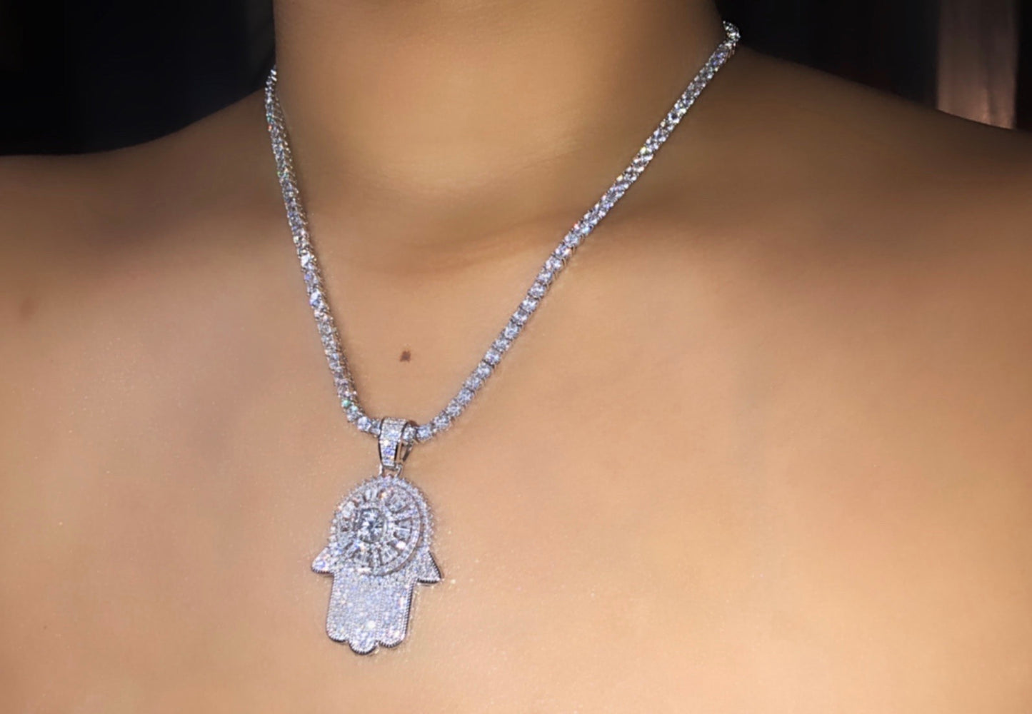 Spinning Hamsa