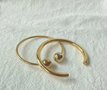 Load image into Gallery viewer, Gold Cuff Set
