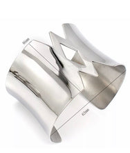 Load image into Gallery viewer, Elegant Cuff
